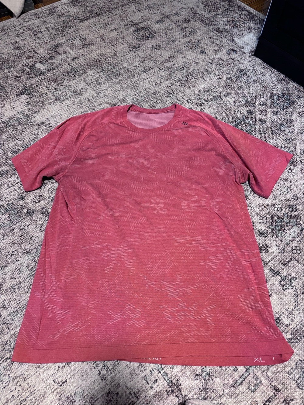 Lululemon Men Swiftly Tech Shirt, XL